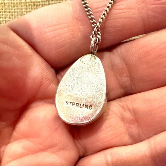 Sterling silver malachite pendant teardrop shape on a Sterling .925 chain - Picture 8 of 14